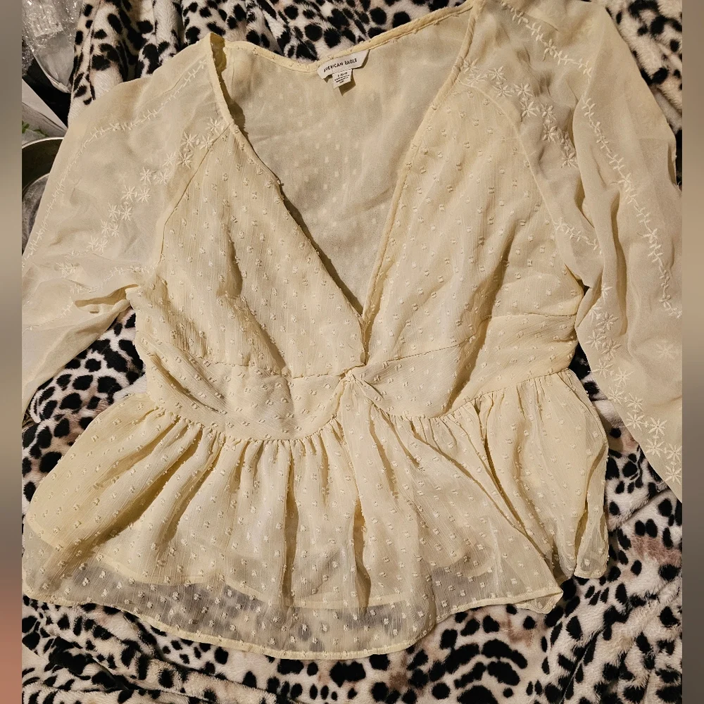 Top - Picture 3 of 5